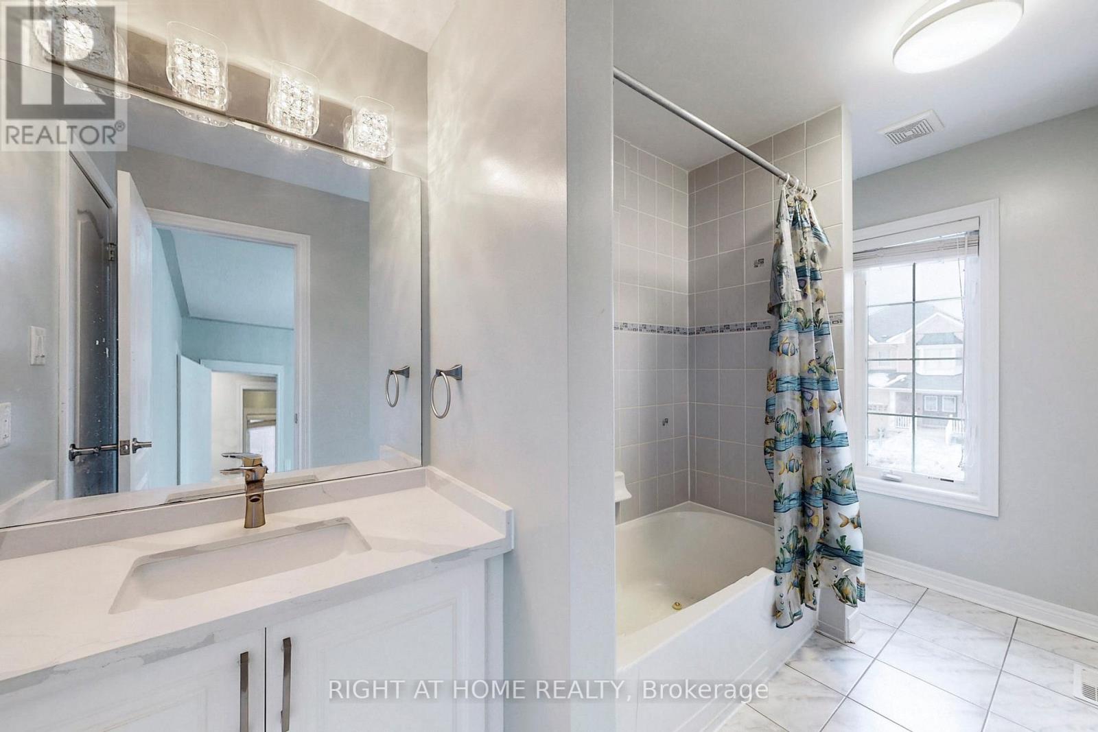 Main, 2nd Floor - 90 Maplebank Crescent, Whitchurch-Stouffville, Ontario  L4A 0R8 - Photo 33 - N12499598