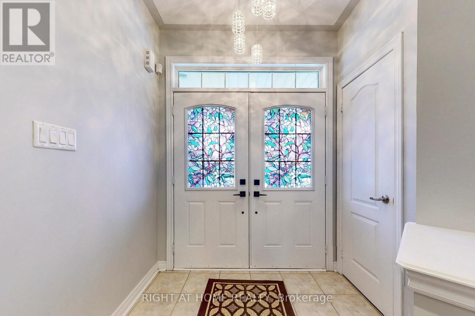 Main, 2nd Floor - 90 Maplebank Crescent, Whitchurch-Stouffville, Ontario  L4A 0R8 - Photo 6 - N12499598