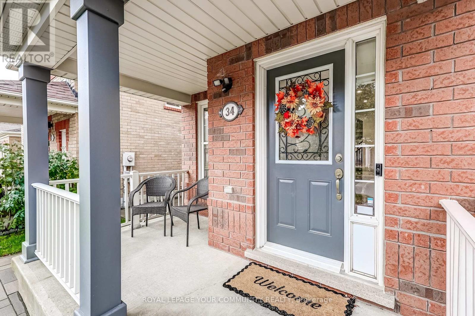 34 Miltrose Crescent, Whitchurch-Stouffville, Ontario  L4A 0P8 - Photo 3 - N12499604