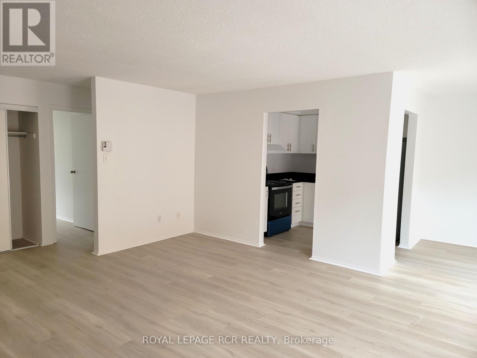 237 - 2 Orchard Heights Boulevard, Aurora, Ontario  L4G 3W3 - Photo 8 - N12499634