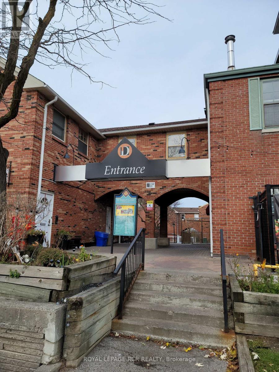 206 - 2 Orchard Heights Boulevard, Aurora, Ontario  L4G 3W3 - Photo 2 - N12499640