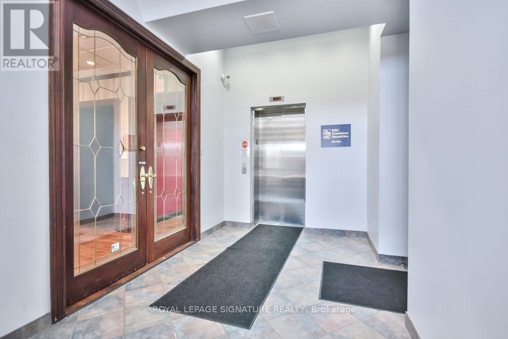 100 - 19 Front Street N, Orillia, Ontario  L3V 4R6 - Photo 10 - S12499568