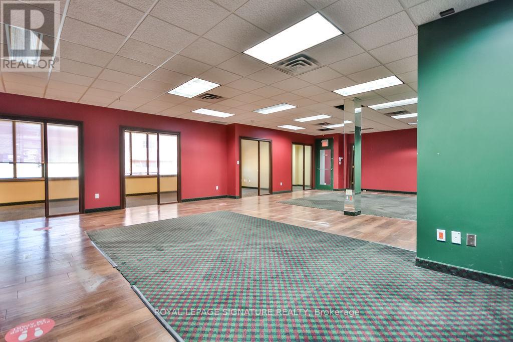 100 - 19 Front Street N, Orillia, Ontario  L3V 4R6 - Photo 16 - S12499568