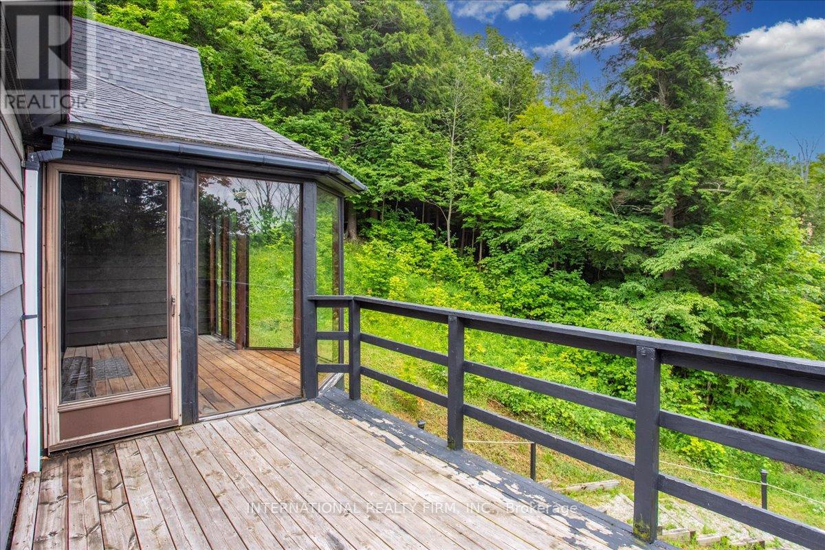 2445 Riverside Drive, Clearview, Ontario  L0M 1G0 - Photo 15 - S12499624