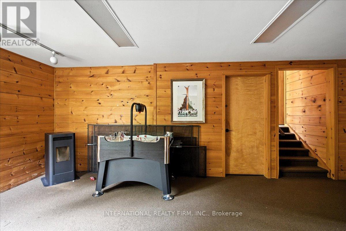 2445 Riverside Drive, Clearview, Ontario  L0M 1G0 - Photo 20 - S12499624