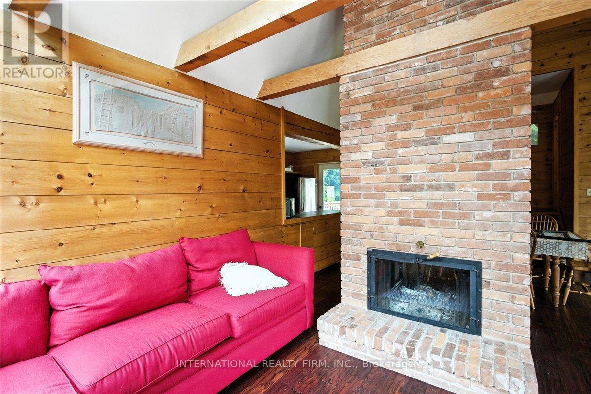 2445 Riverside Drive, Clearview, Ontario  L0M 1G0 - Photo 7 - S12499624