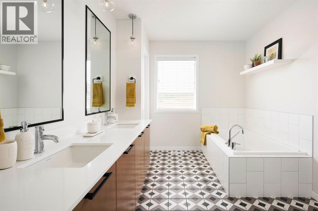 57 Creekside Avenue Sw, Calgary, Alberta  T2X 3B3 - Photo 11 - A2267524