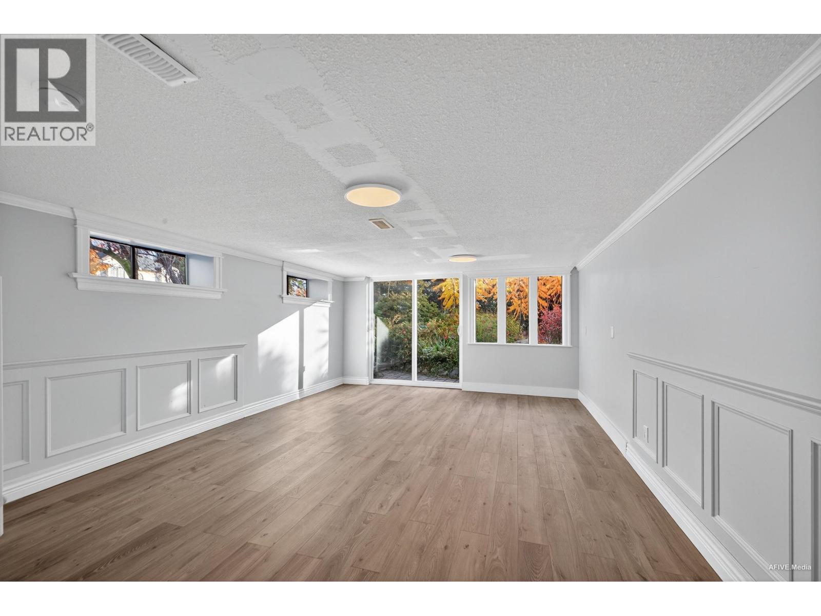 Listing Picture 15 of 35 : 7561 ANGUS DRIVE, Vancouver / 溫哥華 - 魯藝地產 Yvonne Lu Group - MLS Medallion Club Member