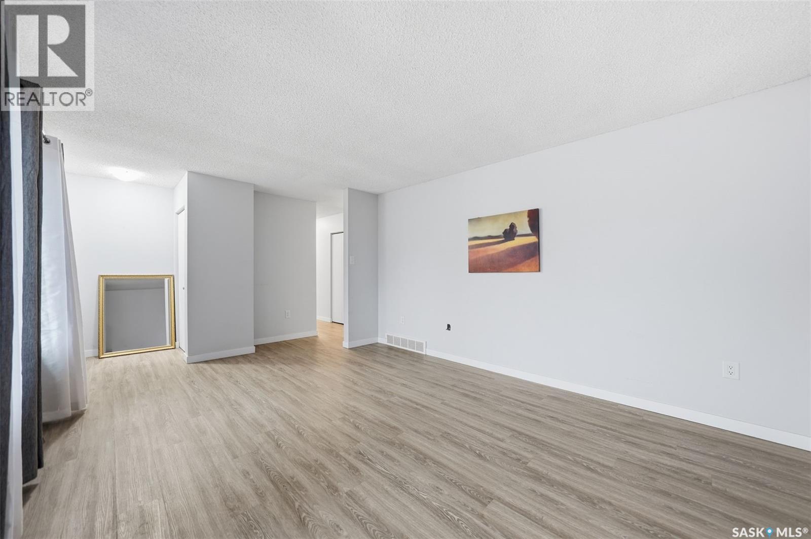 204 7th Avenue W, Watrous, Saskatchewan  S0K 4T0 - Photo 4 - SK022182