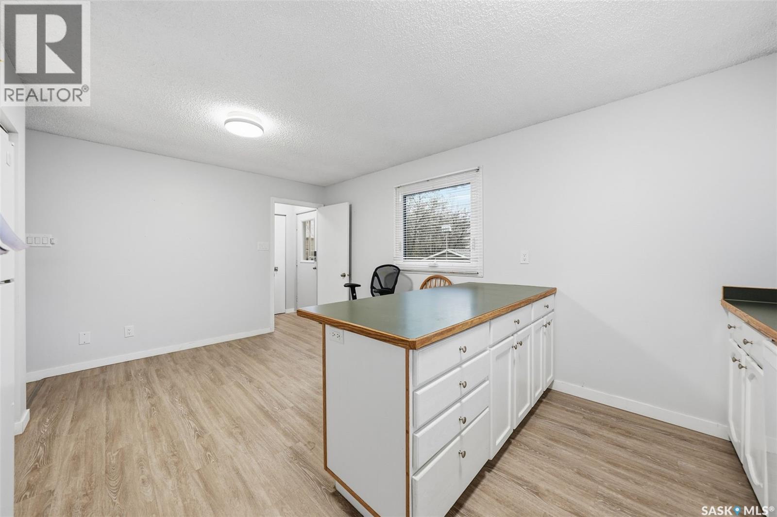 204 7th Avenue W, Watrous, Saskatchewan  S0K 4T0 - Photo 9 - SK022182