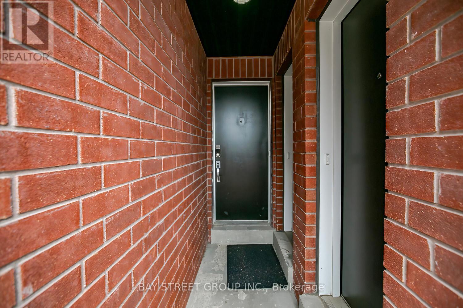 107 - 100 Dufay Road, Brampton, Ontario  L7A 4S3 - Photo 4 - W12499580