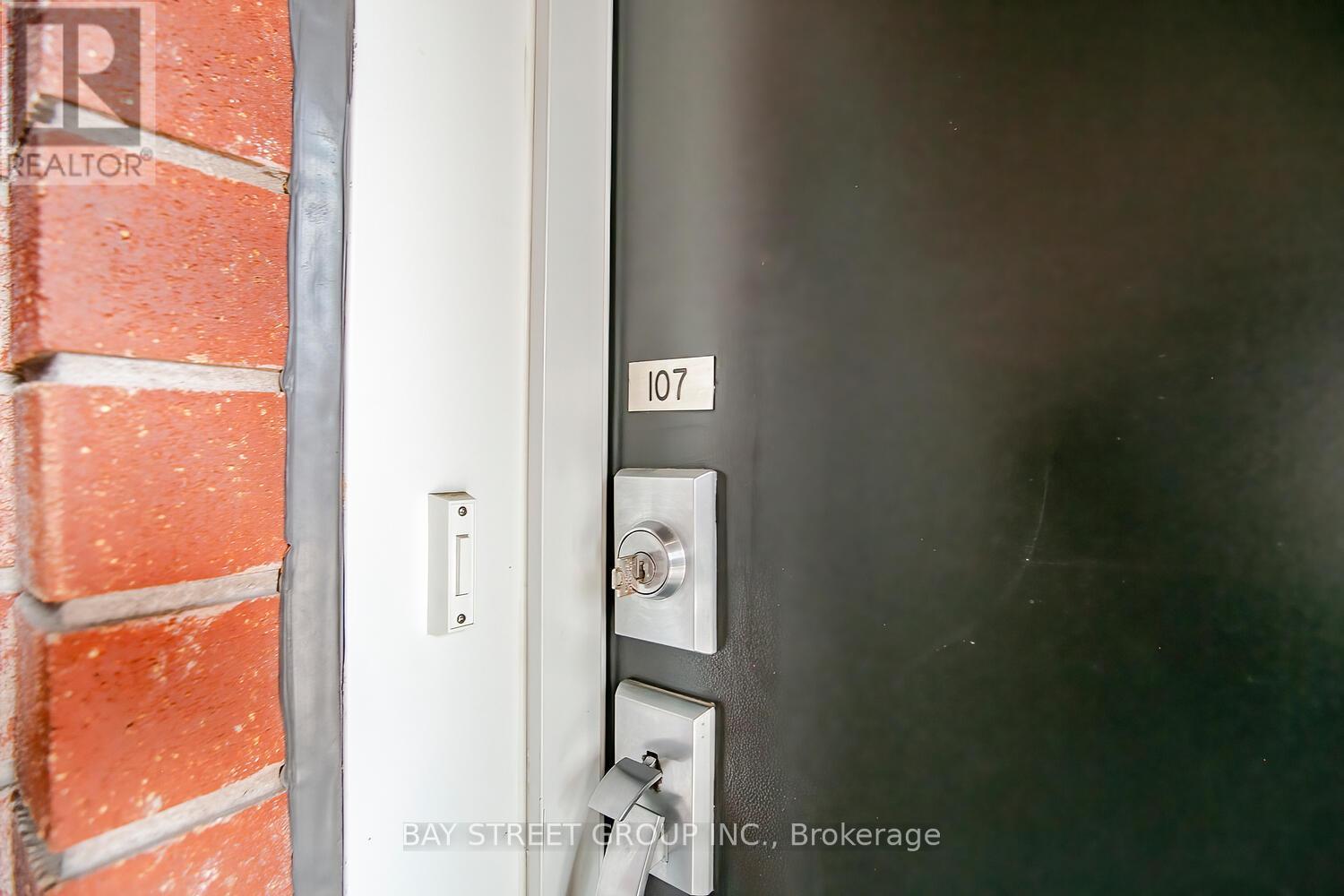 107 - 100 Dufay Road, Brampton, Ontario  L7A 4S3 - Photo 5 - W12499580