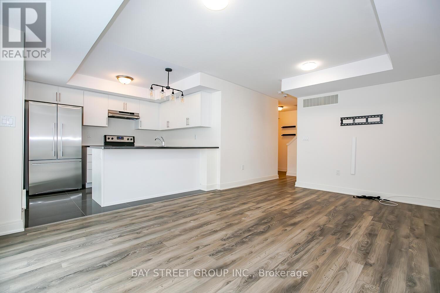 107 - 100 Dufay Road, Brampton, Ontario  L7A 4S3 - Photo 9 - W12499580