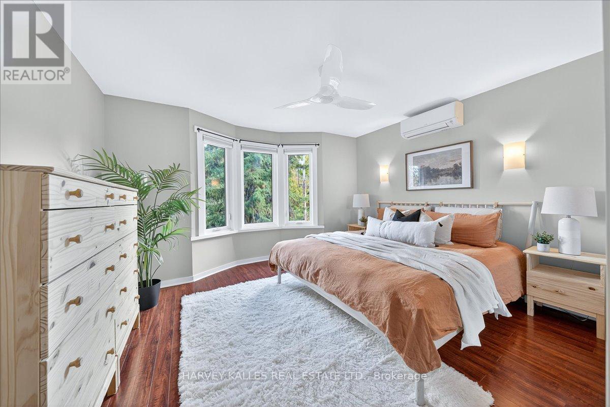 338 Bartlett Avenue N, Toronto, Ontario  M6H 3G7 - Photo 15 - W12499590