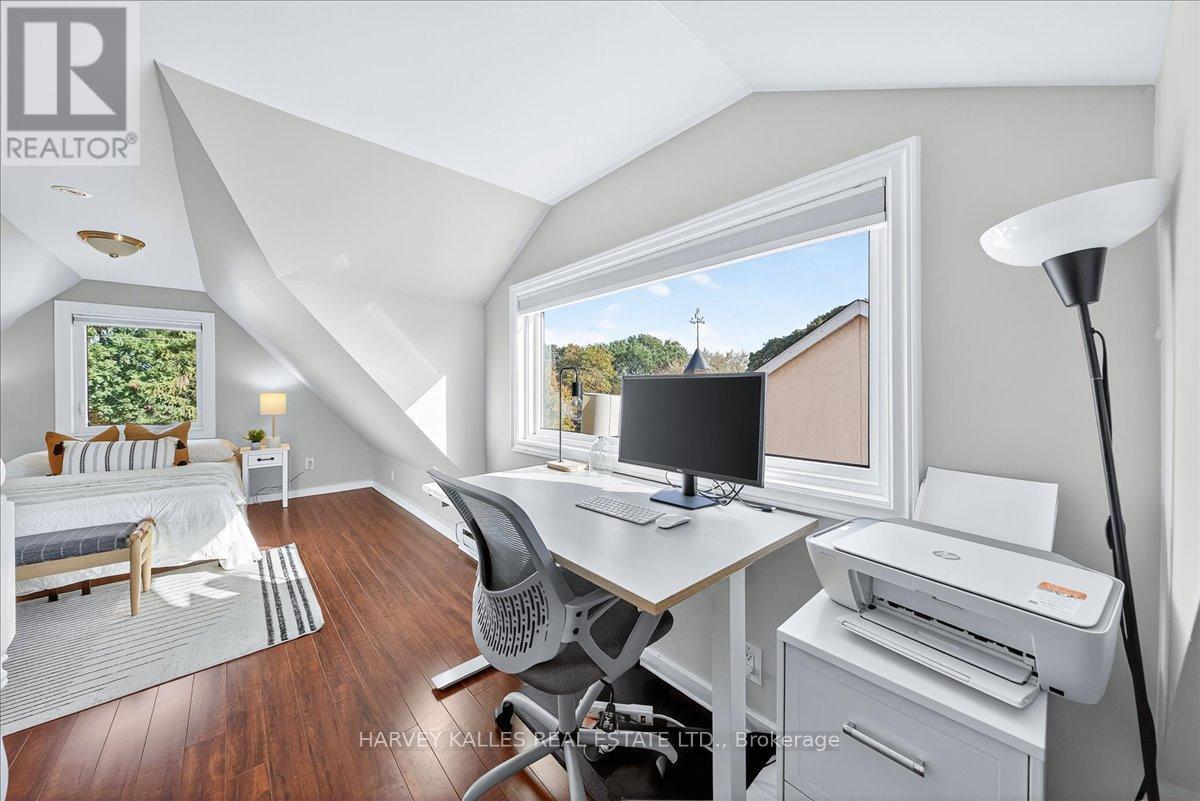 338 Bartlett Avenue N, Toronto, Ontario  M6H 3G7 - Photo 23 - W12499590