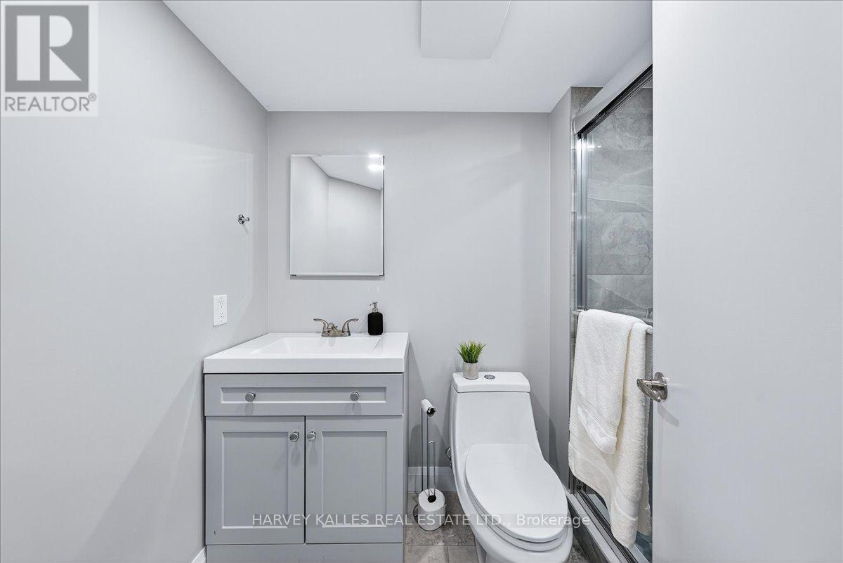 338 Bartlett Avenue N, Toronto, Ontario  M6H 3G7 - Photo 30 - W12499590