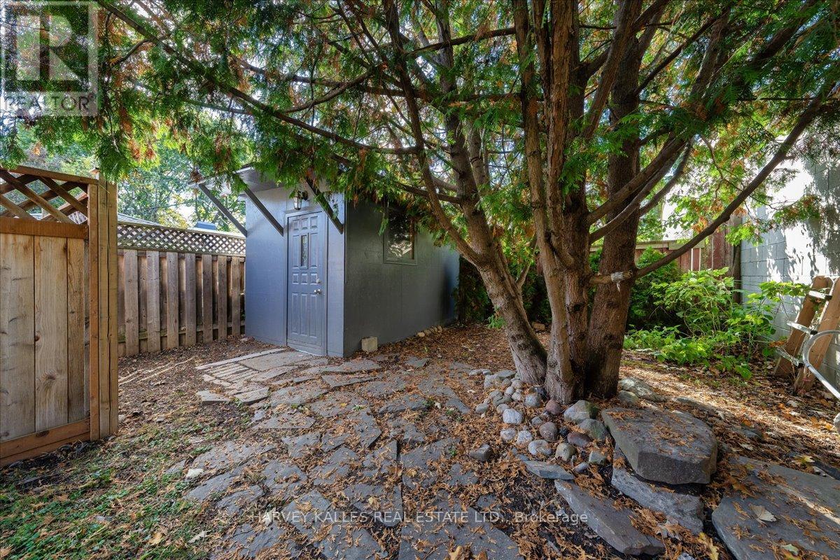 338 Bartlett Avenue N, Toronto, Ontario  M6H 3G7 - Photo 32 - W12499590