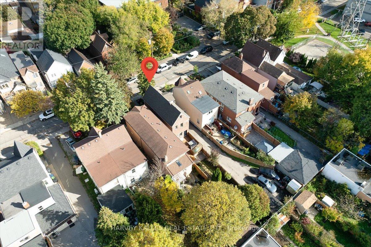 338 Bartlett Avenue N, Toronto, Ontario  M6H 3G7 - Photo 39 - W12499590