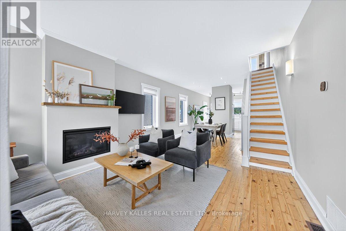 338 Bartlett Avenue N, Toronto, Ontario  M6H 3G7 - Photo 4 - W12499590