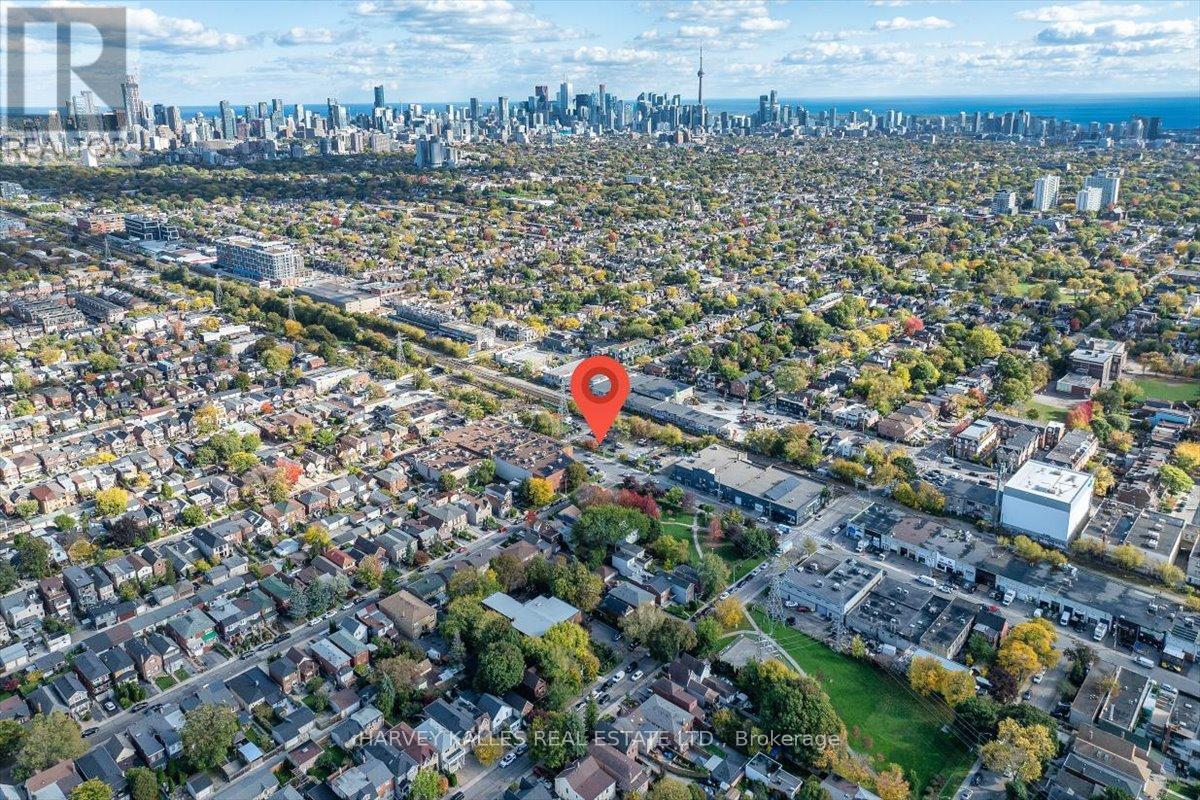 338 Bartlett Avenue N, Toronto, Ontario  M6H 3G7 - Photo 41 - W12499590