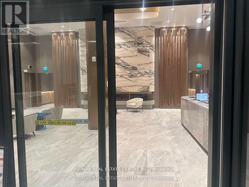 315 - 1100 Sheppard Avenue W, Toronto, Ontario  M3J 0H1 - Photo 2 - W12499612