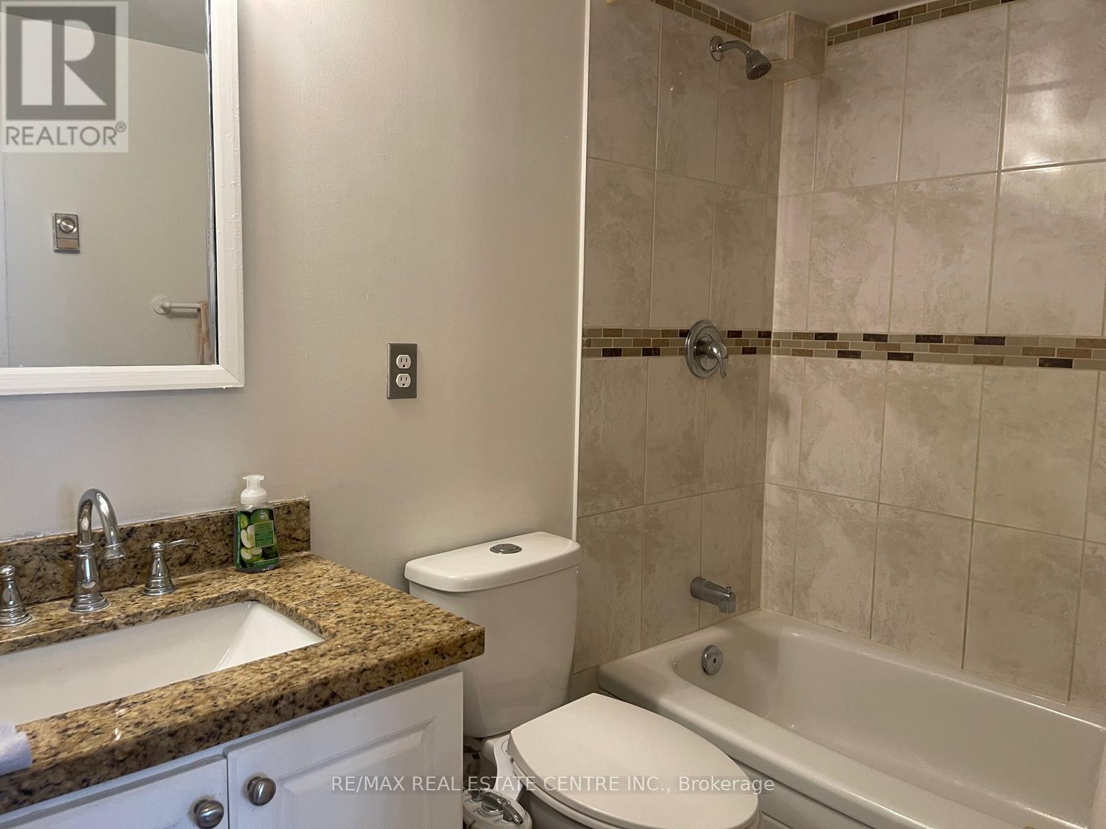 2408 - 400 Webb Drive, Mississauga, Ontario  L5B 3Z7 - Photo 27 - W12499622