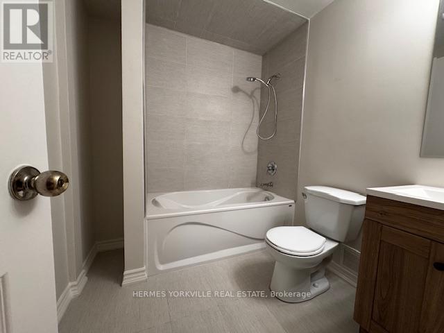 20 Elway Court, Toronto, Ontario  M6B 2N8 - Photo 10 - W12499648