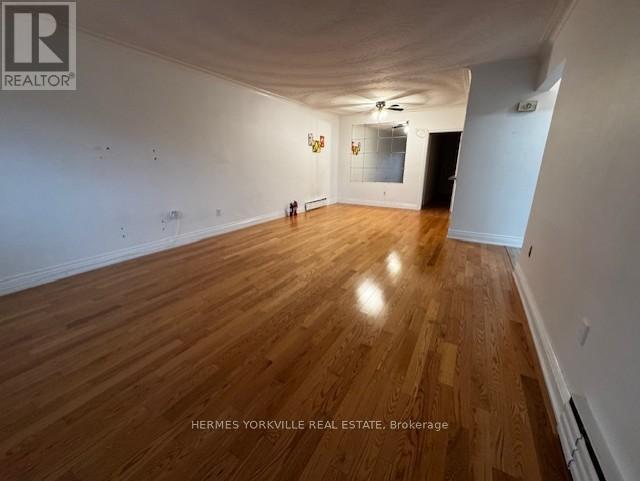 20 Elway Court, Toronto, Ontario  M6B 2N8 - Photo 11 - W12499648