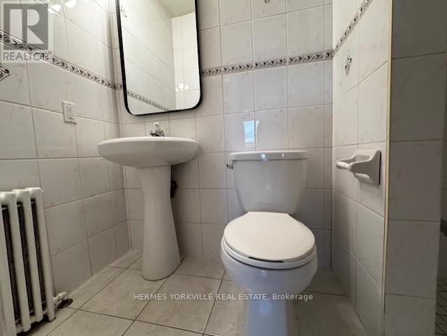 20 Elway Court, Toronto, Ontario  M6B 2N8 - Photo 12 - W12499648