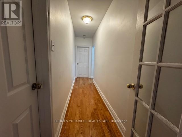 20 Elway Court, Toronto, Ontario  M6B 2N8 - Photo 9 - W12499648