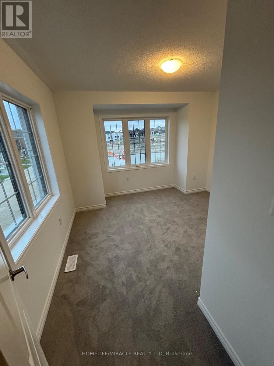 41 Lower Street, Barrie, Ontario  L9J 1B3 - Photo 22 - S12499534