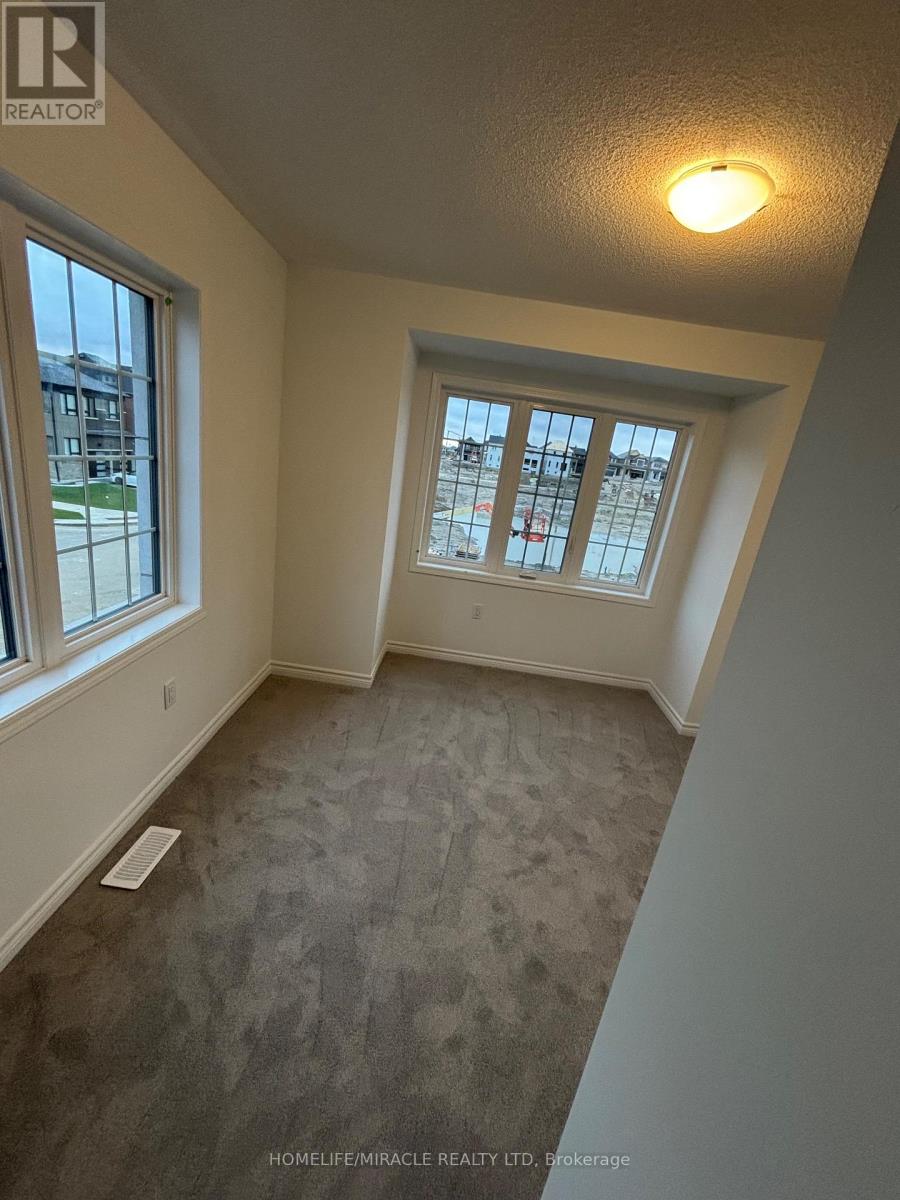 41 Lower Street, Barrie, Ontario  L9J 1B3 - Photo 23 - S12499534