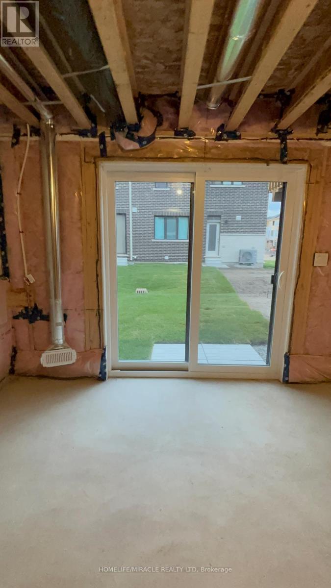 41 Lower Street, Barrie, Ontario  L9J 1B3 - Photo 41 - S12499534