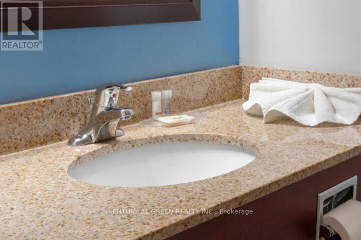 210 Main Street E, Hamilton, Ontario  L8N 1H3 - Photo 15 - X12499566