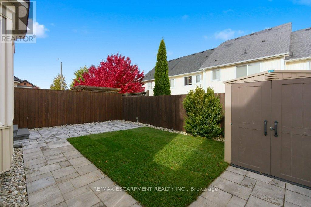 113 Thornlodge Drive, Hamilton (Waterdown), Ontario  L8B 0N4 - Photo 37 - X12499596