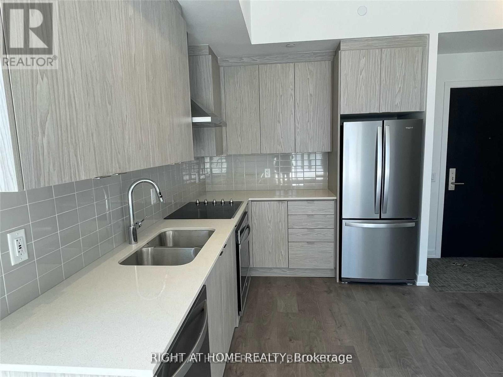 218 - 55 Duke Street W, Kitchener, Ontario  N2H 0B4 - Photo 12 - X12499602