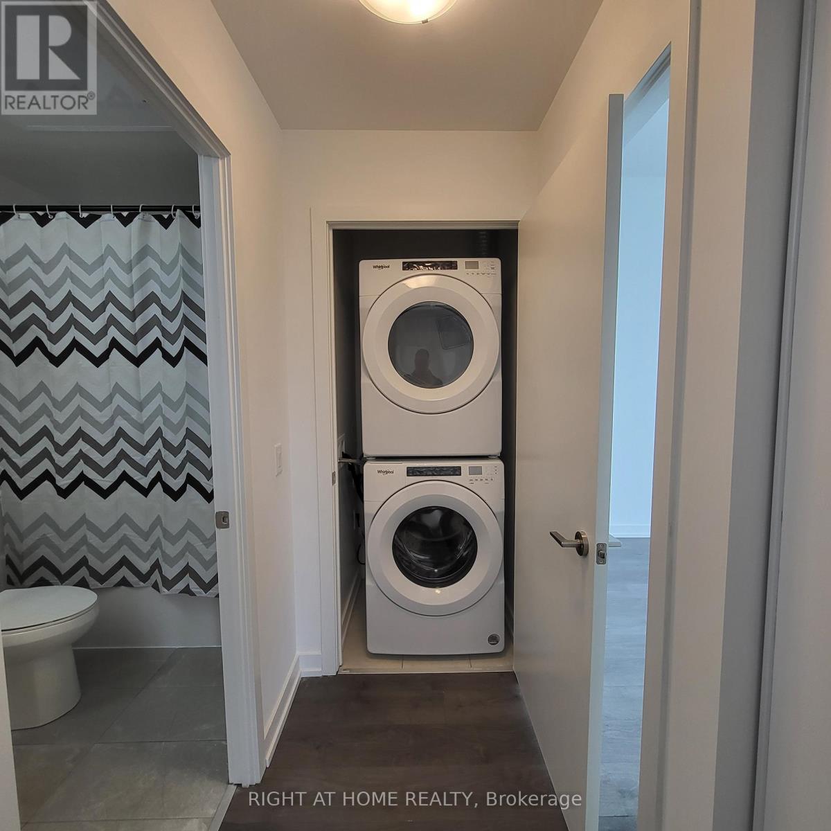 218 - 55 Duke Street W, Kitchener, Ontario  N2H 0B4 - Photo 14 - X12499602