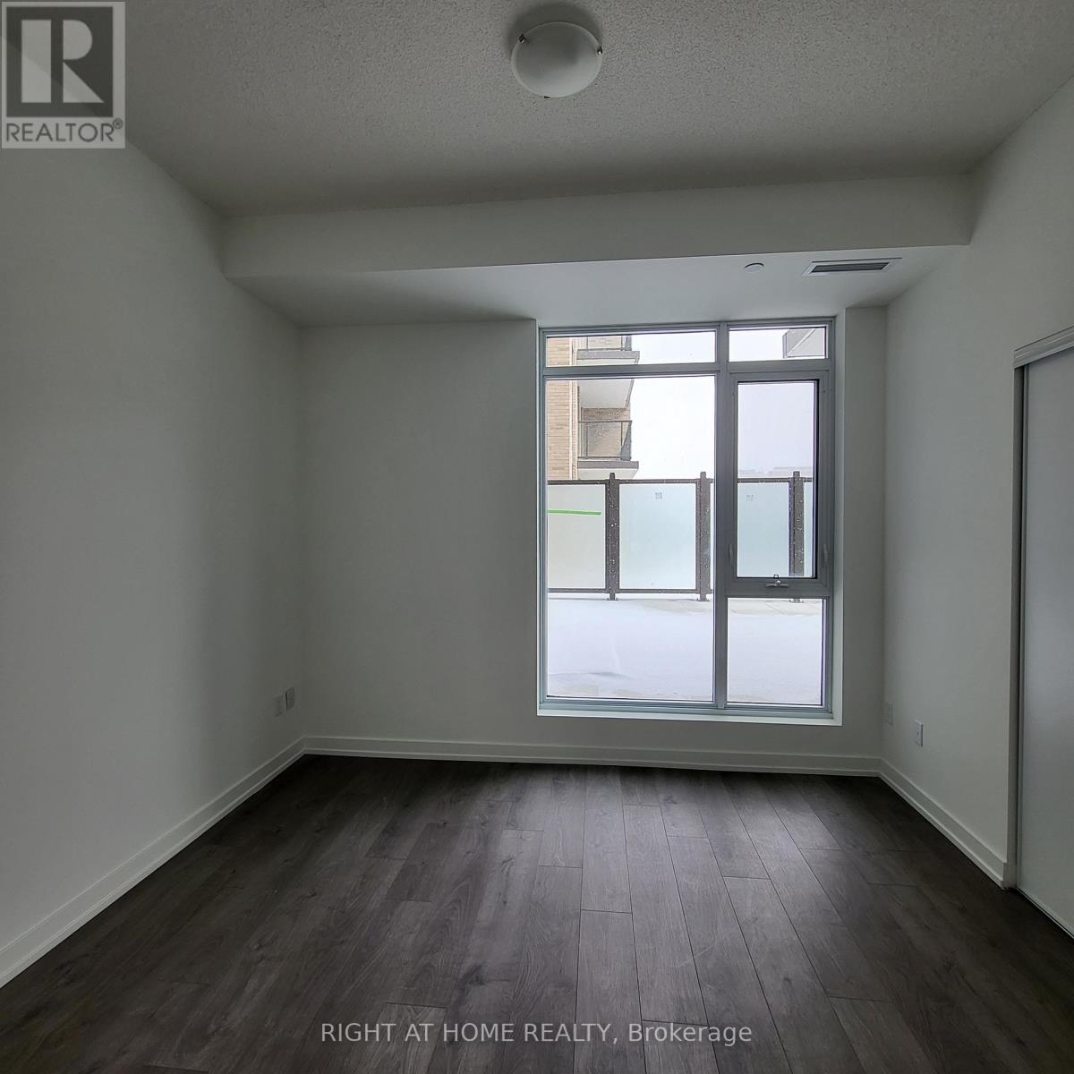 218 - 55 Duke Street W, Kitchener, Ontario  N2H 0B4 - Photo 15 - X12499602