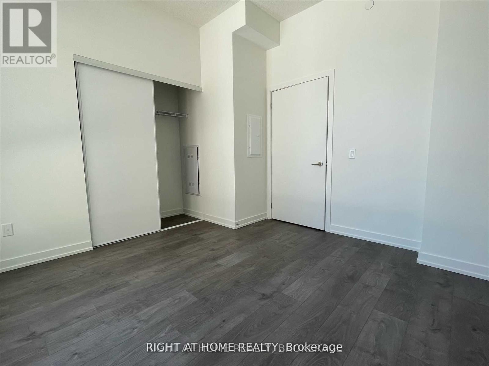 218 - 55 Duke Street W, Kitchener, Ontario  N2H 0B4 - Photo 18 - X12499602