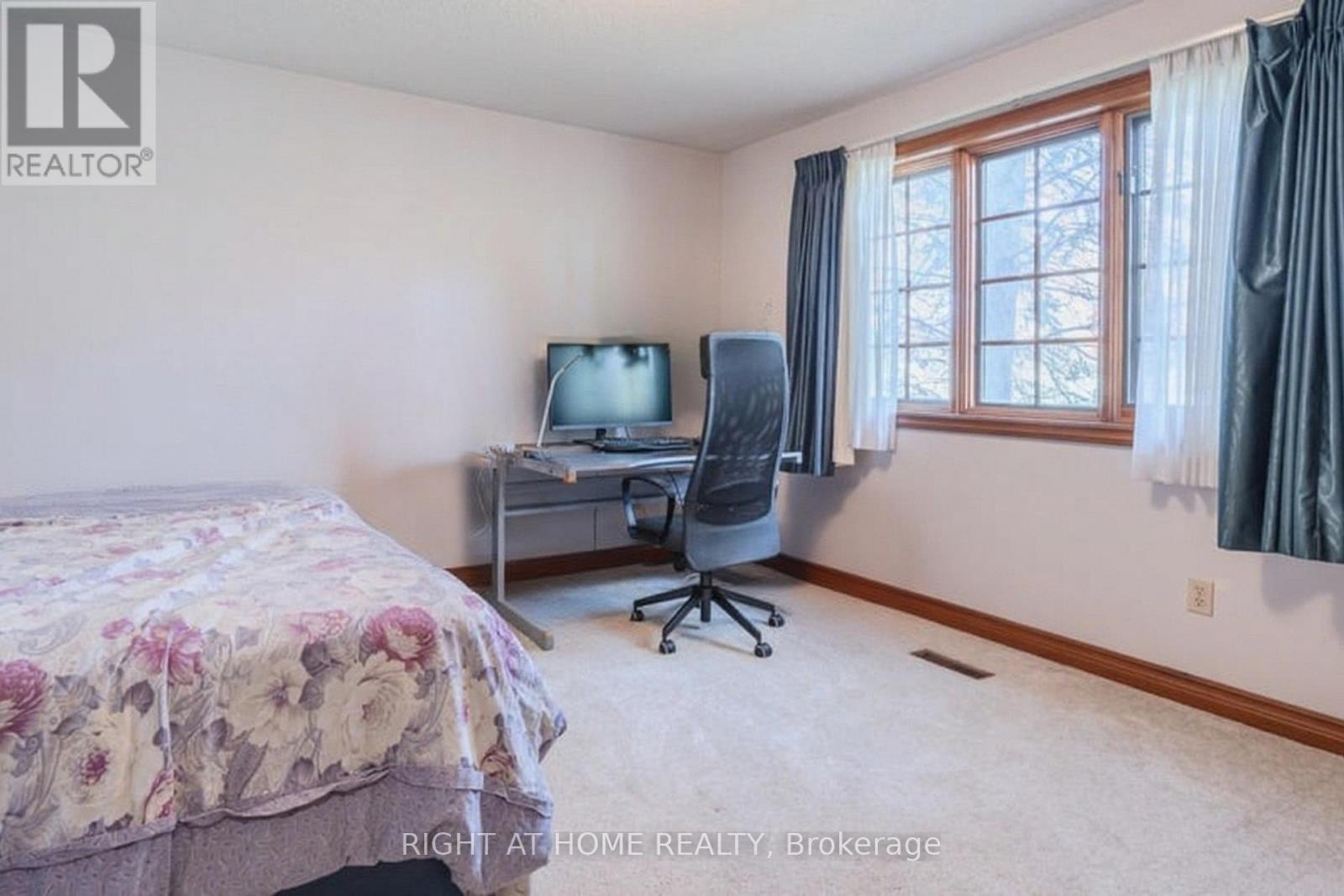 425 Golf Club Road, Hamilton, Ontario  L0R 1P0 - Photo 24 - X12499606