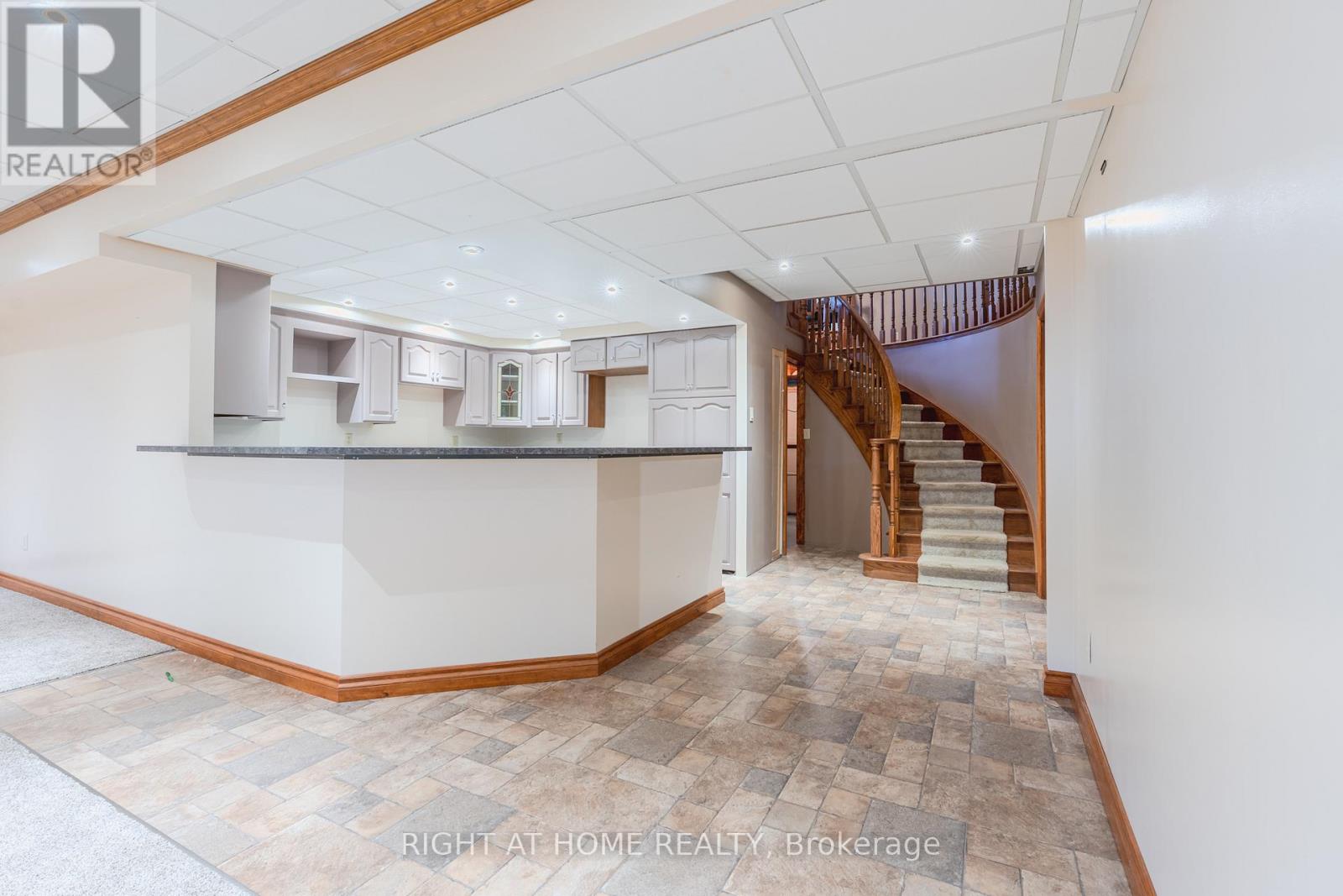 425 Golf Club Road, Hamilton, Ontario  L0R 1P0 - Photo 35 - X12499606