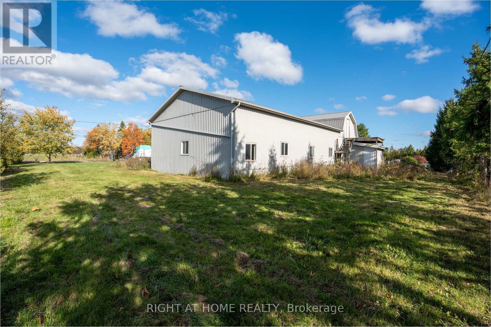 425 Golf Club Road, Hamilton, Ontario  L0R 1P0 - Photo 45 - X12499606