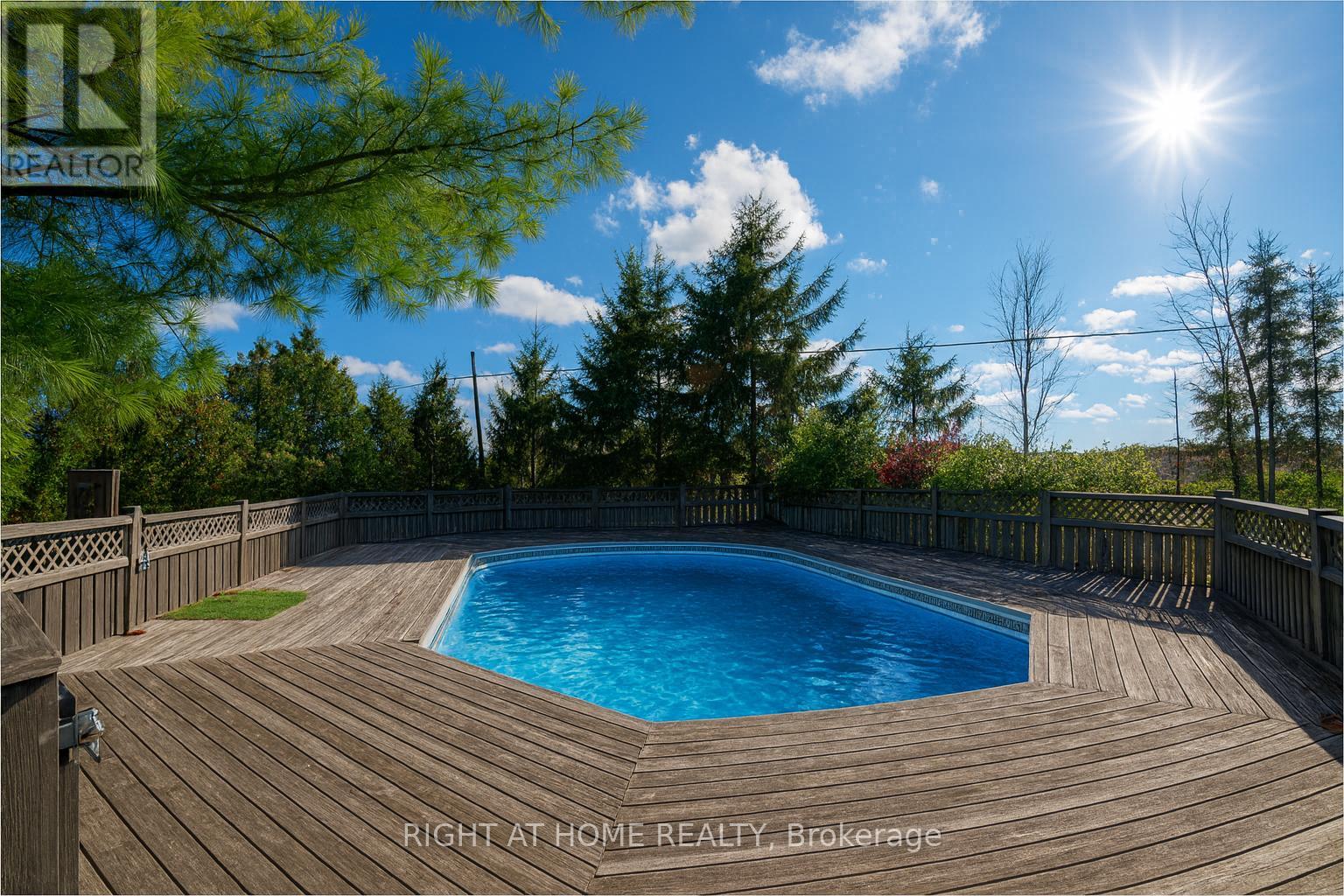 425 Golf Club Road, Hamilton, Ontario  L0R 1P0 - Photo 46 - X12499606