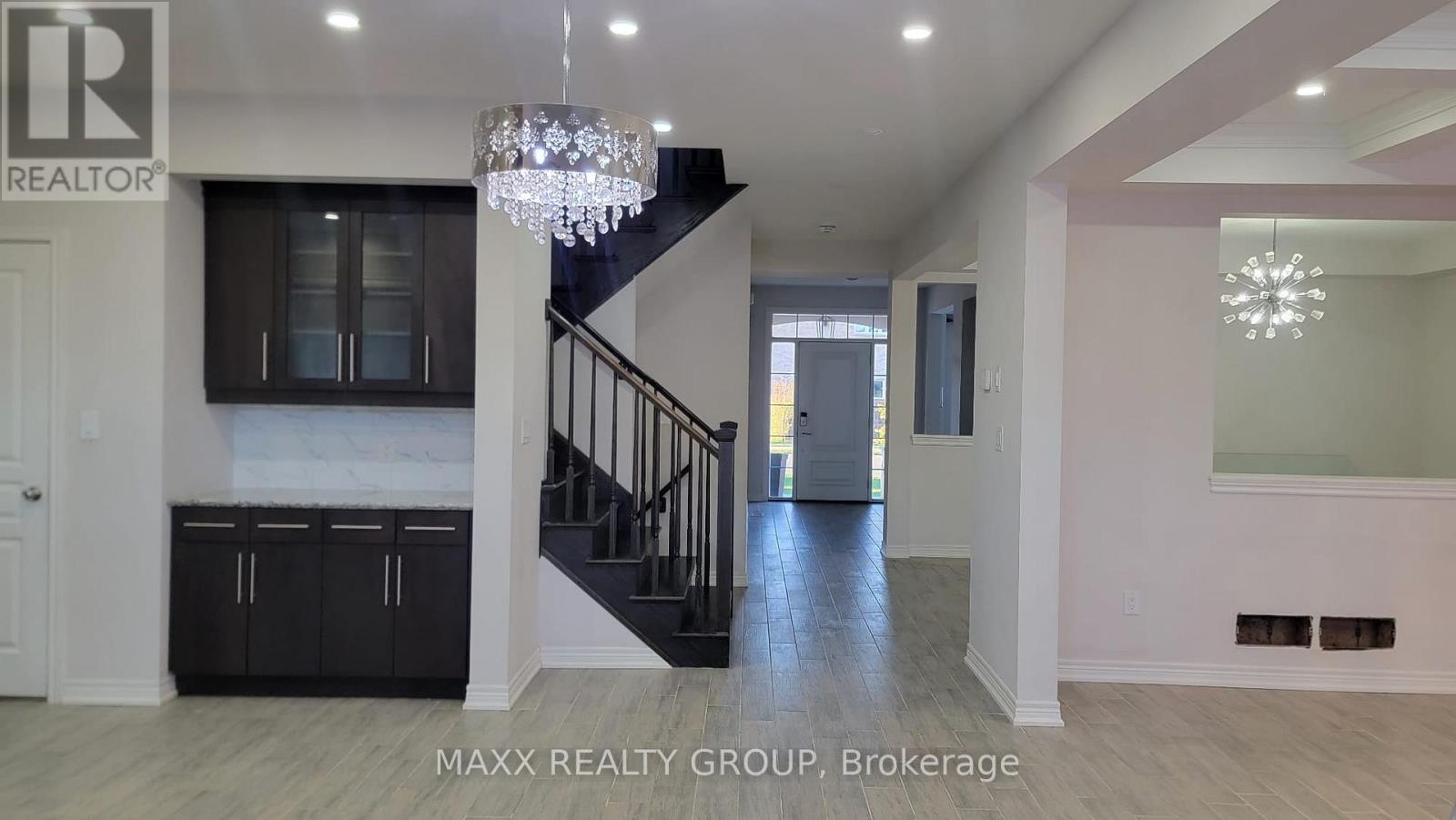 9334 Shoveller Drive, Niagara Falls, Ontario  L2H 0M3 - Photo 3 - X12499628