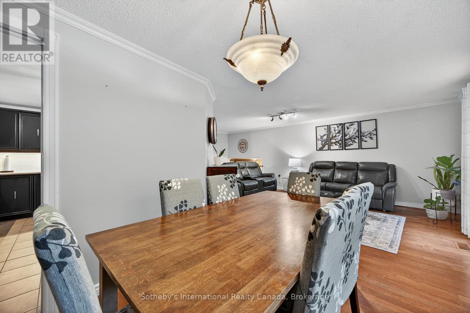 17 Coles Street, Barrie (Sunnidale), Ontario  L4N 5W8 - Photo 17 - S12499684