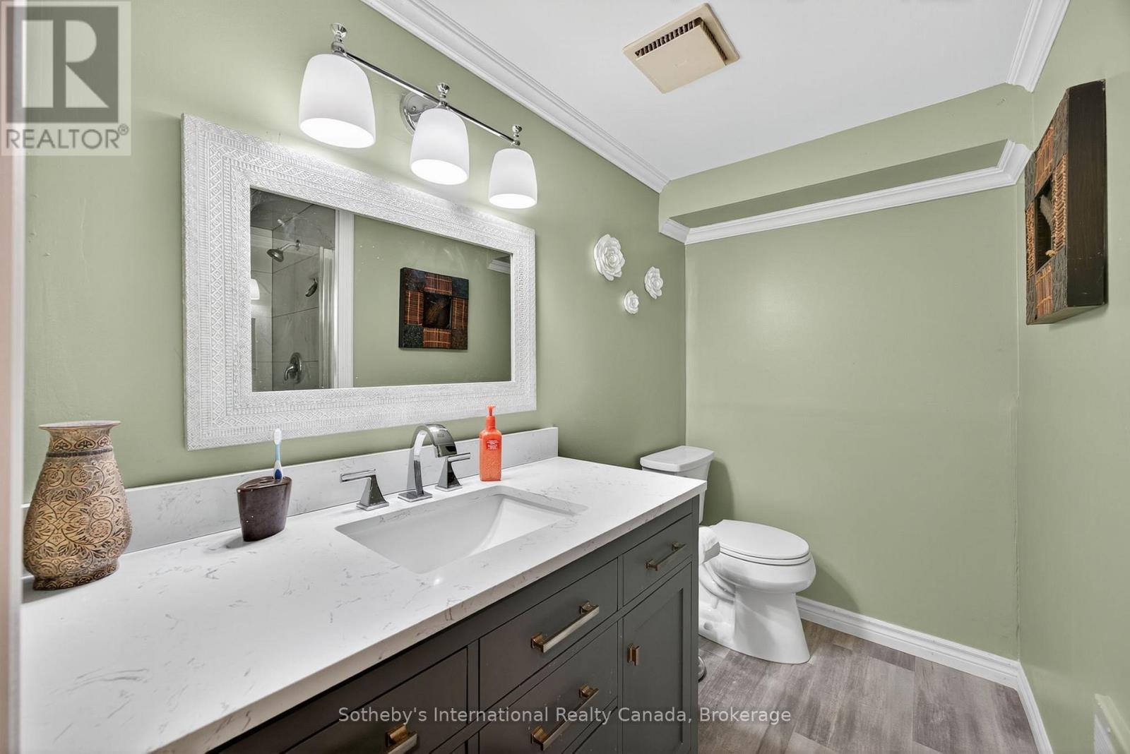 17 Coles Street, Barrie (Sunnidale), Ontario  L4N 5W8 - Photo 39 - S12499684