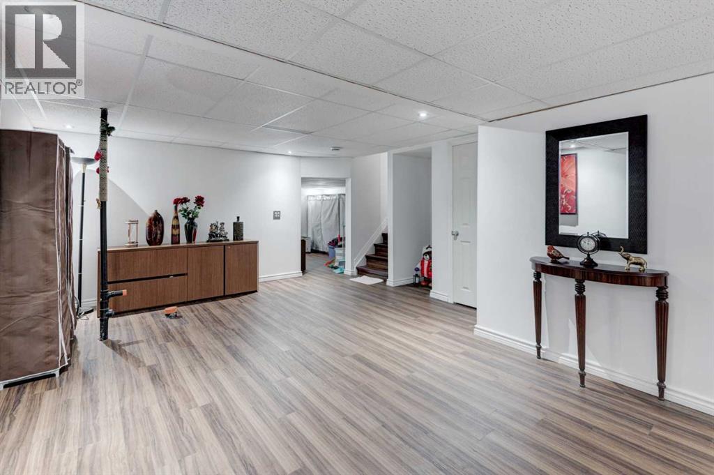 30 Everoak Gardens Sw, Calgary, Alberta  T2Y 0E2 - Photo 24 - A2262887