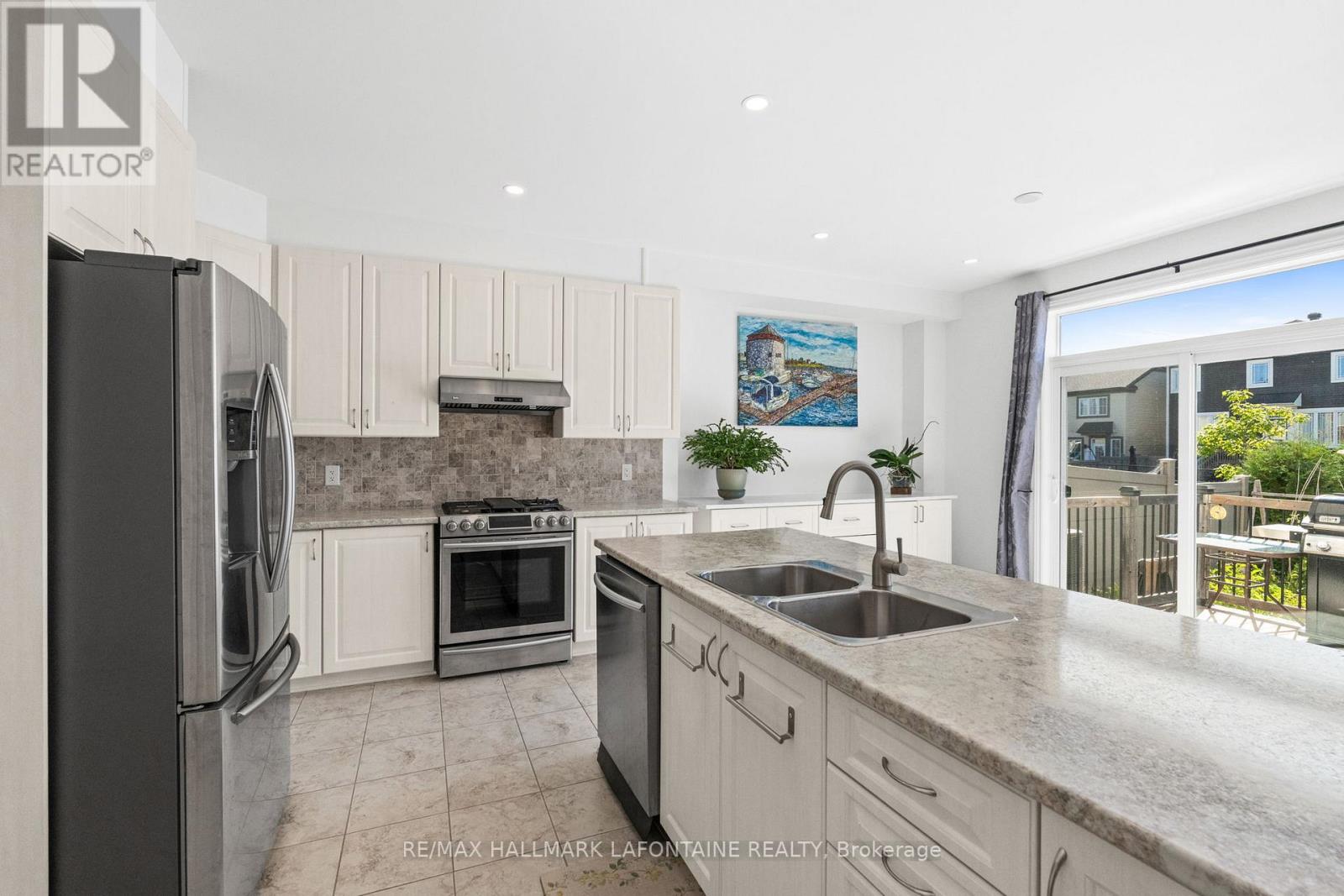 359 Hepatica Way, Ottawa, Ontario  K4A 0Z1 - Photo 17 - X12499658