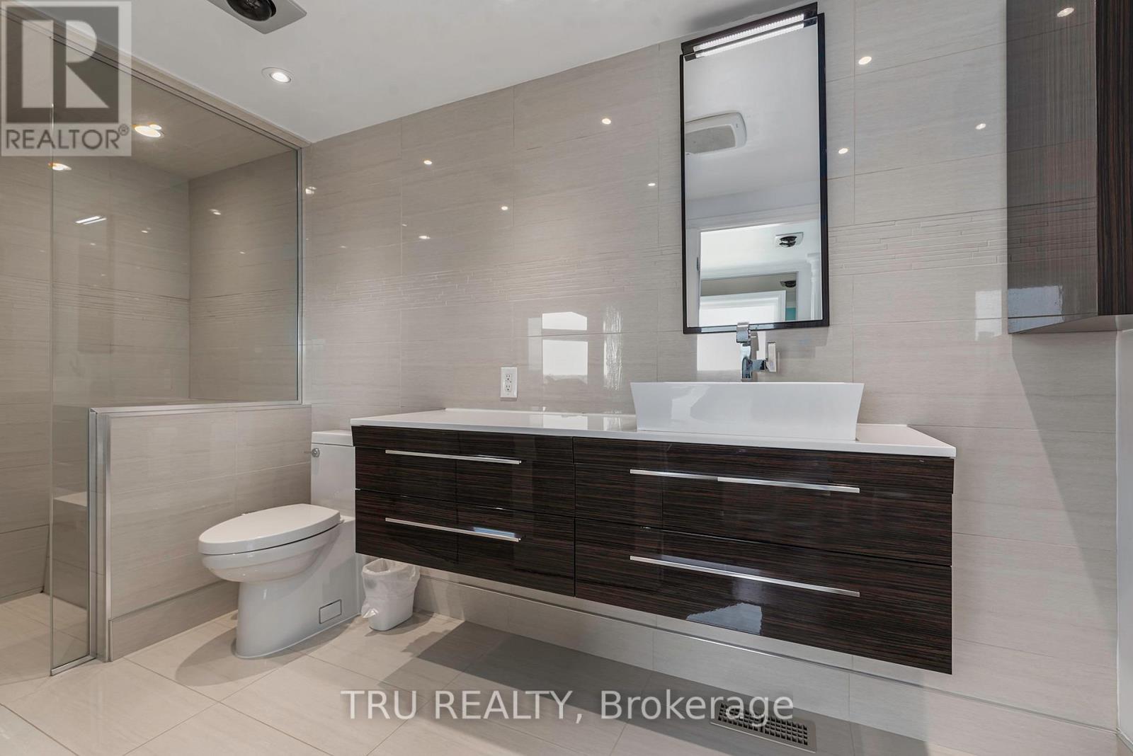 Unknown Address, ,     - Photo 23 - X12499666