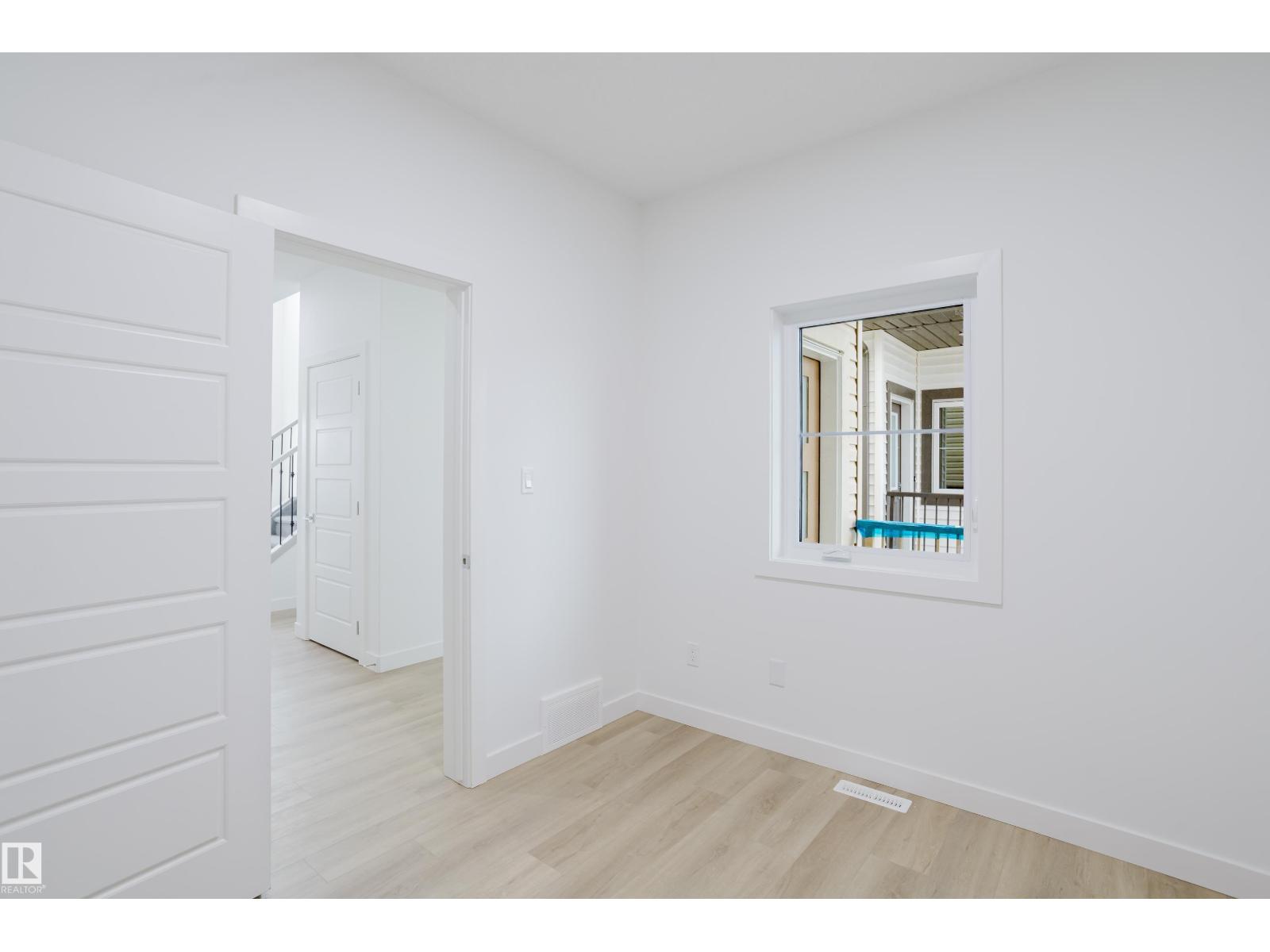 142 Mitchell Bn, Leduc, Alberta  T9E 1T5 - Photo 6 - E4464388